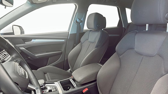 Audi Q5 8 of 13