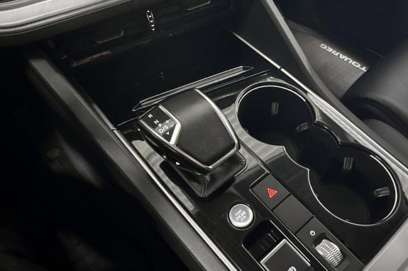 Volkswagen Touareg 12 of 18