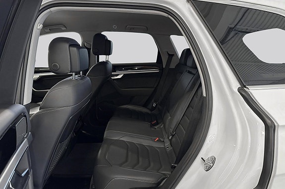 Volkswagen Touareg 9 of 18