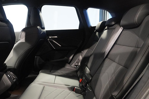 BMW X1 4 of 5