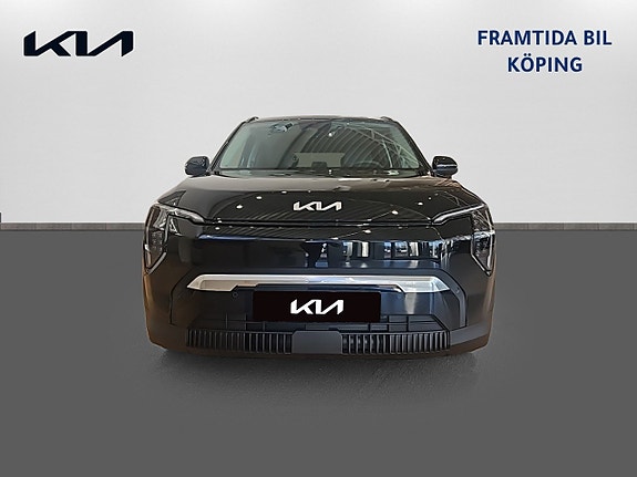 Kia EV3 2 of 15