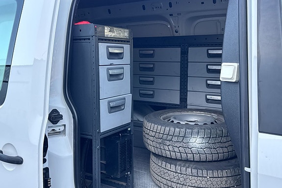 Volkswagen Caddy Maxi 5 of 5