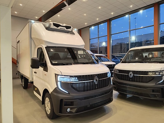 Renault Master 2 of 5