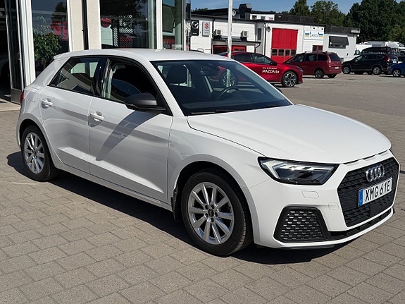 Audi A1 3 of 5