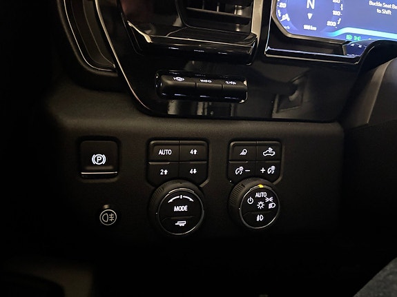 Chevrolet Silverado 2500 22 of 28