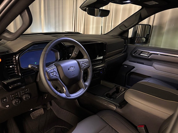 Chevrolet Silverado 2500 16 of 28
