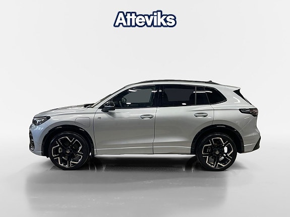 Volkswagen Tiguan 6 of 15
