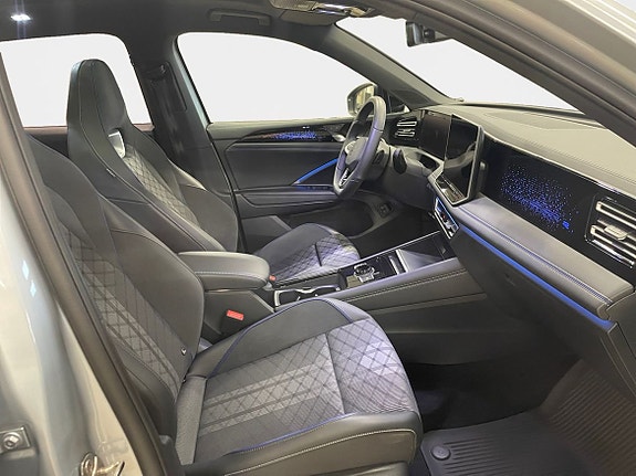Volkswagen Tiguan 11 of 15