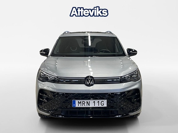 Volkswagen Tiguan 8 of 15