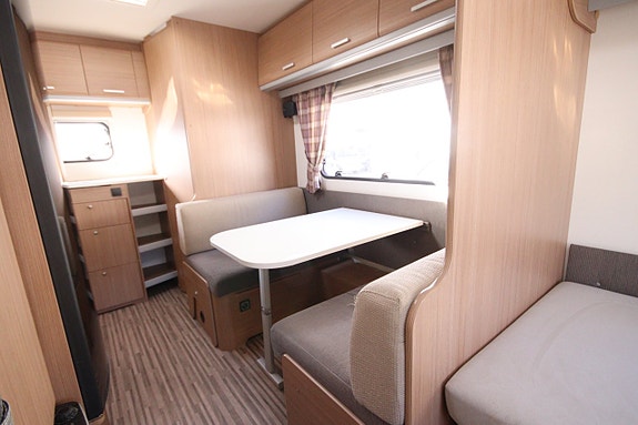 Adria Aviva 482LH 6 of 11