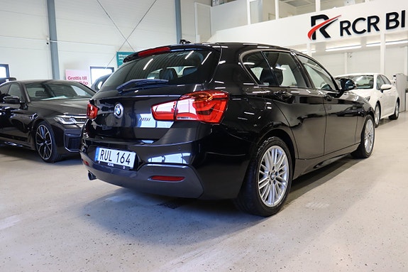 BMW 118i 5 of 5