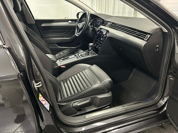 Volkswagen Passat 4 of 5