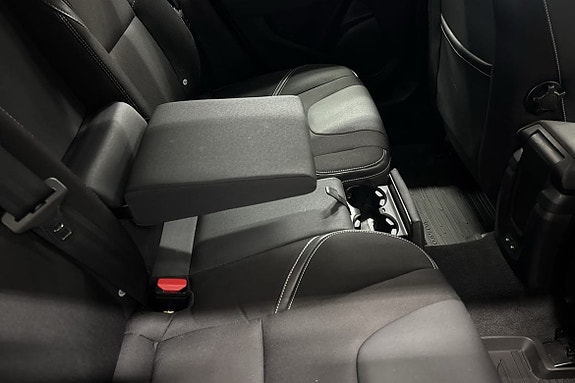 Volvo V40 15 of 16