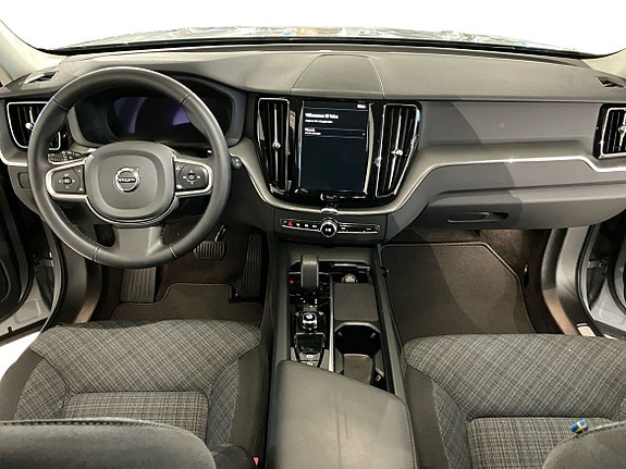 Volvo XC60 6 of 15