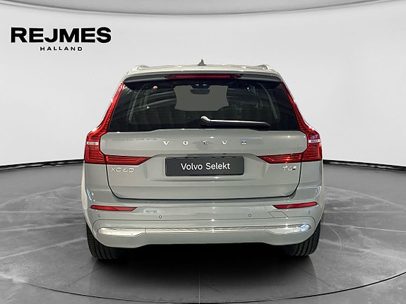 Volvo XC60 8 of 15
