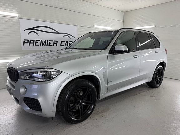BMW X5 2 of 5