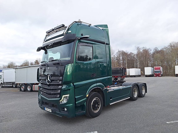 MB Actros 2853 6x2 Dragbil