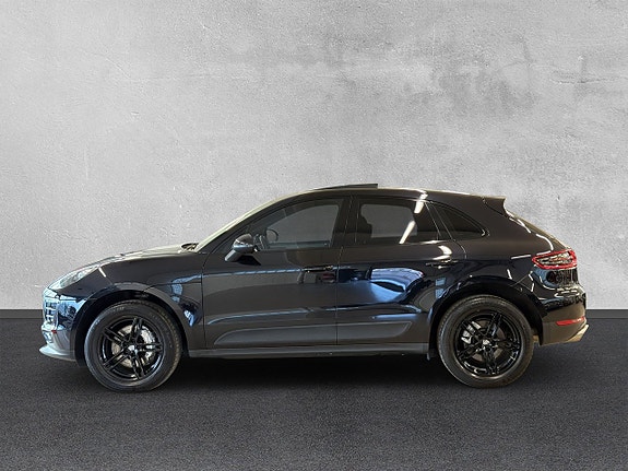 Porsche Macan S 2 of 5