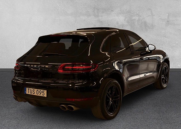 Porsche Macan S 5 of 5