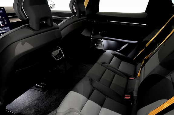 Polestar 3 8 of 9