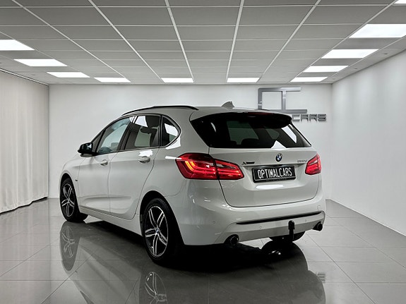 BMW 220d 9 of 14