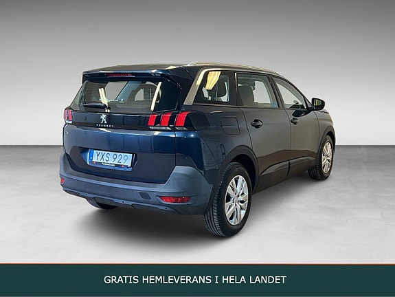 Peugeot 5008 2 of 5