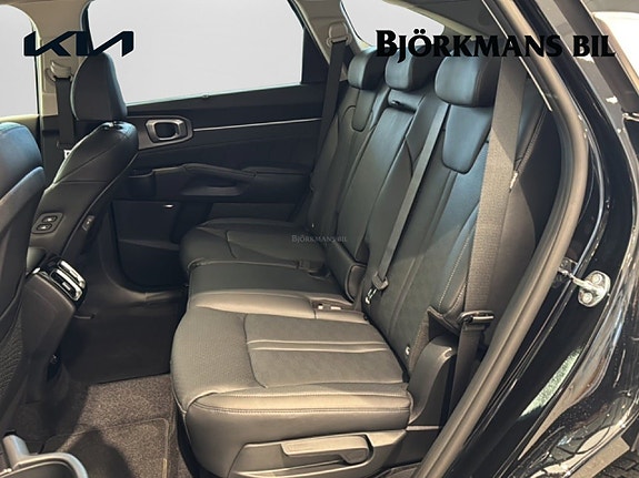 Kia Sorento 9 of 20