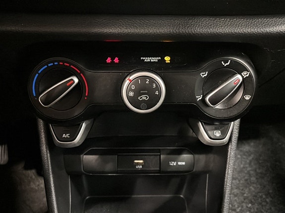 Kia Picanto 13 of 14