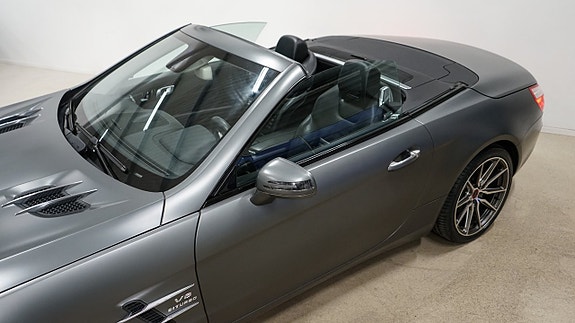 Mercedes-Benz SL500 4 of 5