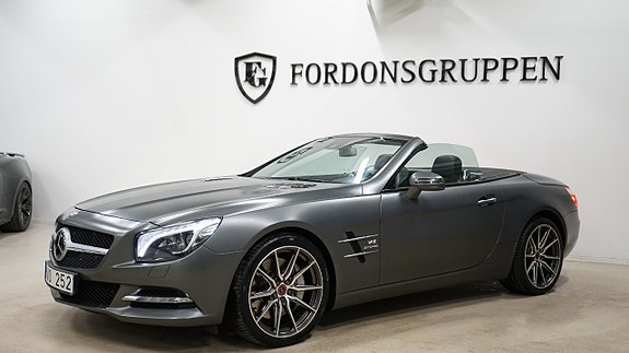 Mercedes-Benz SL500 2 of 5