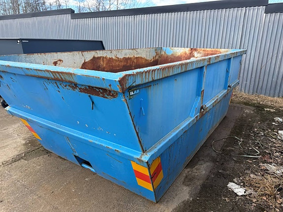 Container 8m3 2 of 3