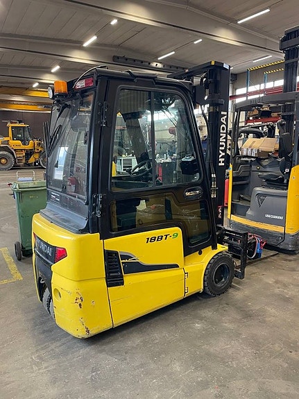 Hyundai 18BT-9
