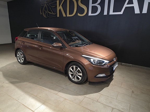 Hyundai i20 4 of 5
