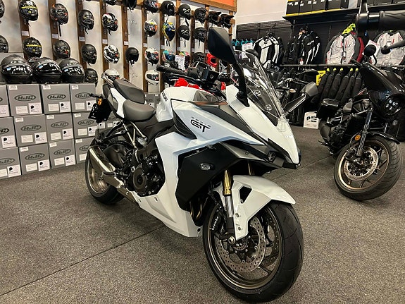 Suzuki GSX-S1000 GT 2 of 5