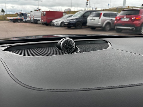 Volvo S90 10 of 10