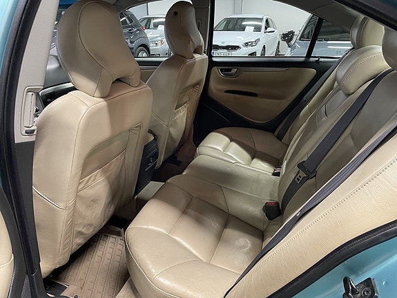 Volvo S60 7 of 11