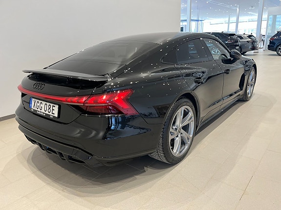 Audi e-tron GT 8 of 22
