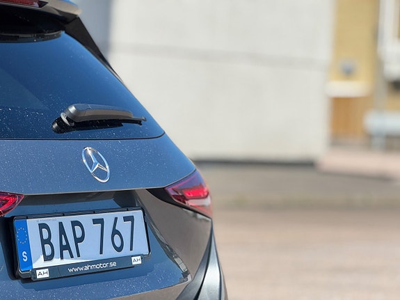 Mercedes-Benz C300 e 5 of 5