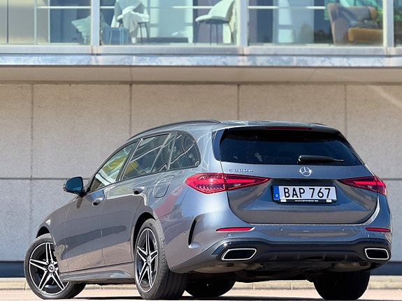Mercedes-Benz C300 e 3 of 5