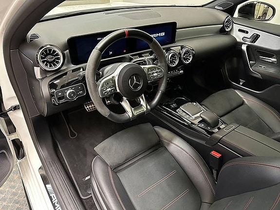 Mercedes-Benz AMG GT Black Series 9 of 10