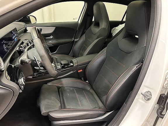 Mercedes-Benz AMG GT Black Series 7 of 10