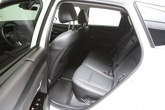 Hyundai Tucson 25 of 28