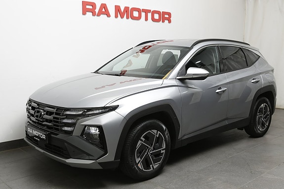 Hyundai Tucson 2 of 5