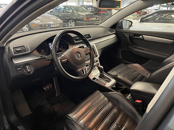 Volkswagen Passat Alltrack 8 of 14