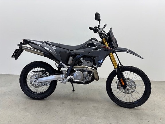 Suzuki DR-Z4S *Nyhet 2026* Demo 27 mil Kampanj Räntefritt 36 mån