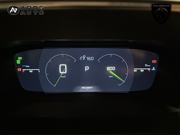 Peugeot e-2008 10 of 14