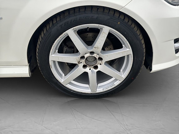 Mercedes-Benz C180 22 of 24