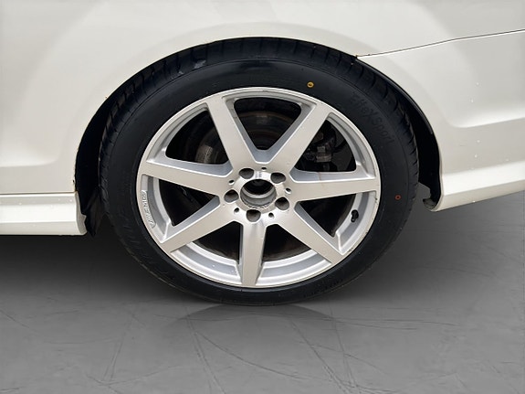 Mercedes-Benz C180 24 of 24