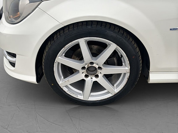 Mercedes-Benz C180 23 of 24