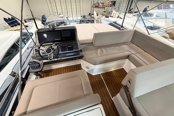 Galeon 500 Flybrigde (2024) 2x D8-600, Nyskick! Fullutrustad 11 of 12
